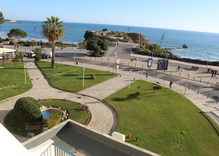 First Line Sea View Appartement