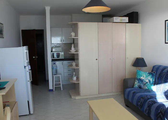 First Line Sea View Appartement *