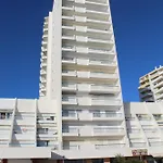 דירה First Line Sea View