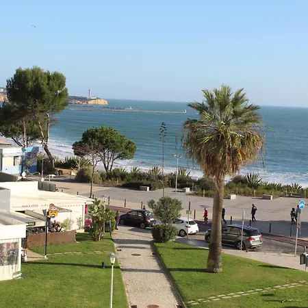 First Line Sea View Appartement