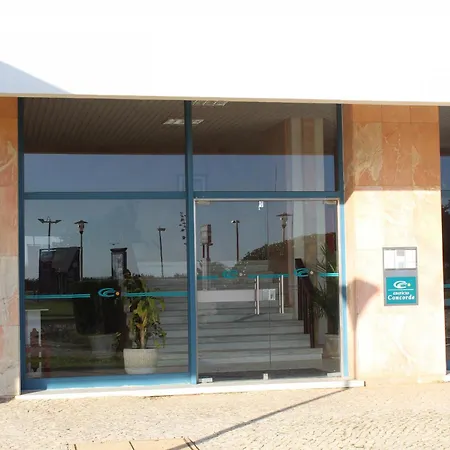 First Line Sea View * 포티마오