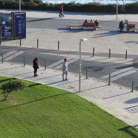 First Line Sea View Appartement