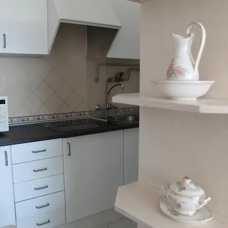 First Line Sea View Appartement *