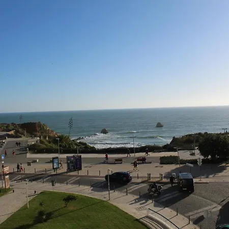 First Line Sea View Appartement