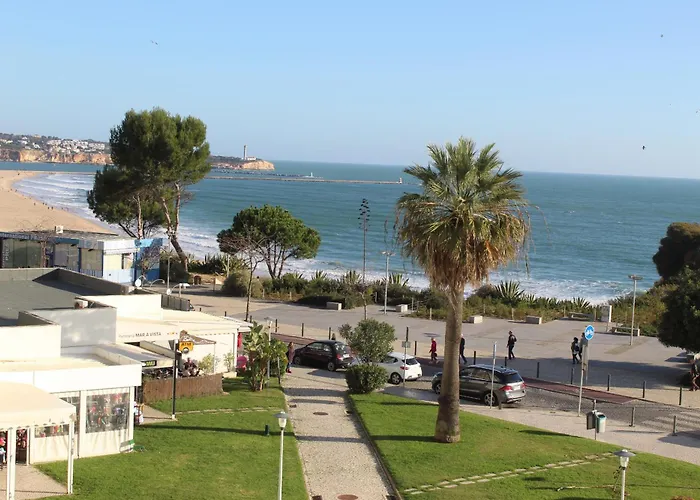 First Line Sea View Apartment