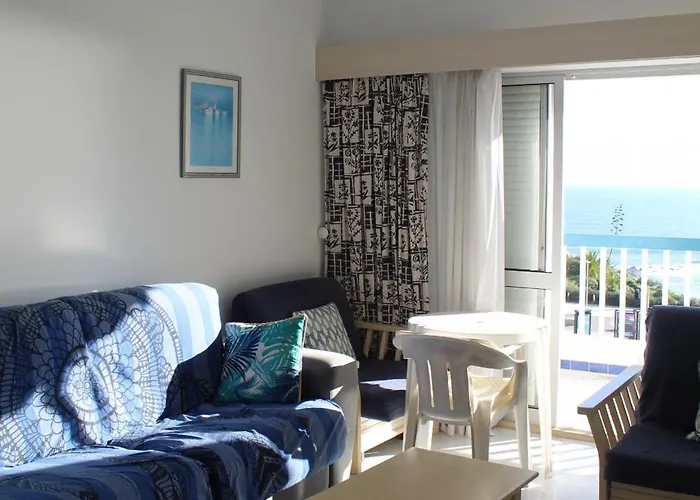 First Line Sea View * 포티마오